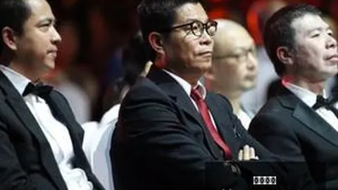 电竞赛事落幕，体育赛事，，冠军战队荣耀归巢